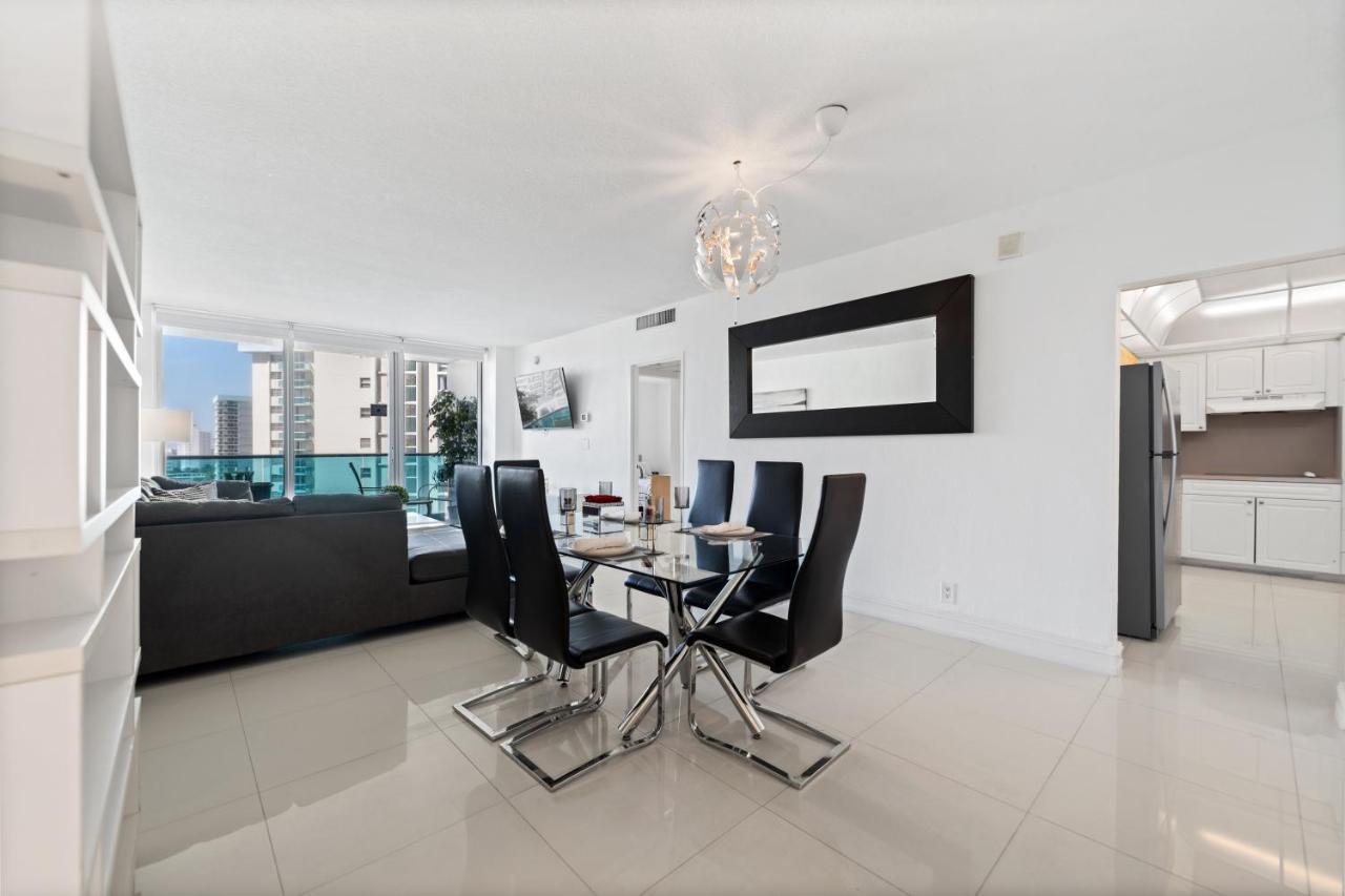 Luxury Beachfront Condo Private Beach Access, Pool & Game Room!!! 好莱坞 外观 照片