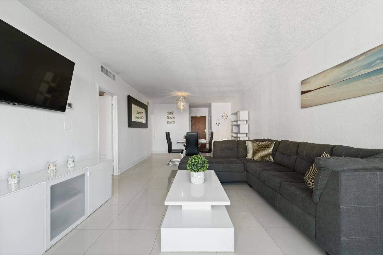 Luxury Beachfront Condo Private Beach Access, Pool & Game Room!!! 好莱坞 外观 照片