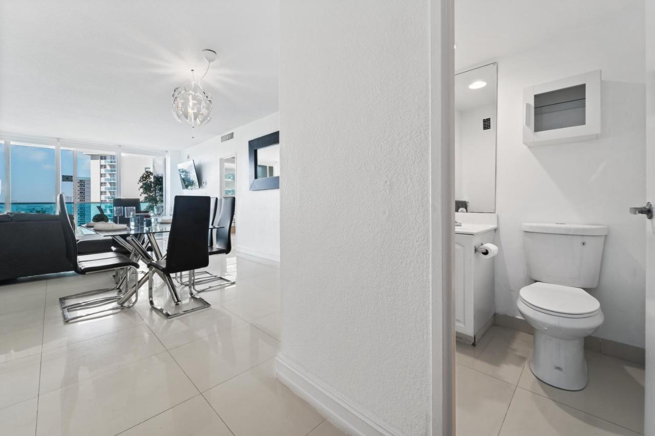 Luxury Beachfront Condo Private Beach Access, Pool & Game Room!!! 好莱坞 外观 照片